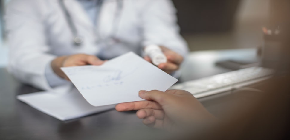 Docteur ordonnance patient sante