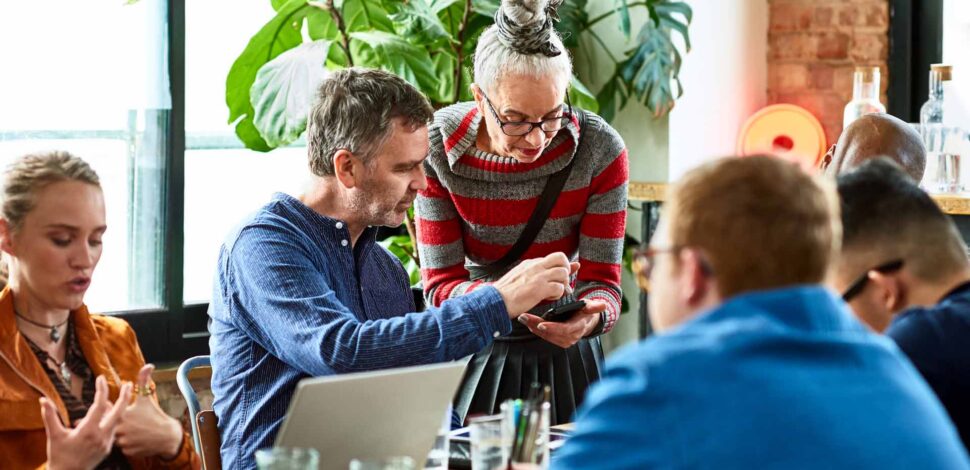 Des salariés de 50 ans et plus, parlent de leurs compétences Des salariés de 50 ans et plus, parlent de leurs compétences